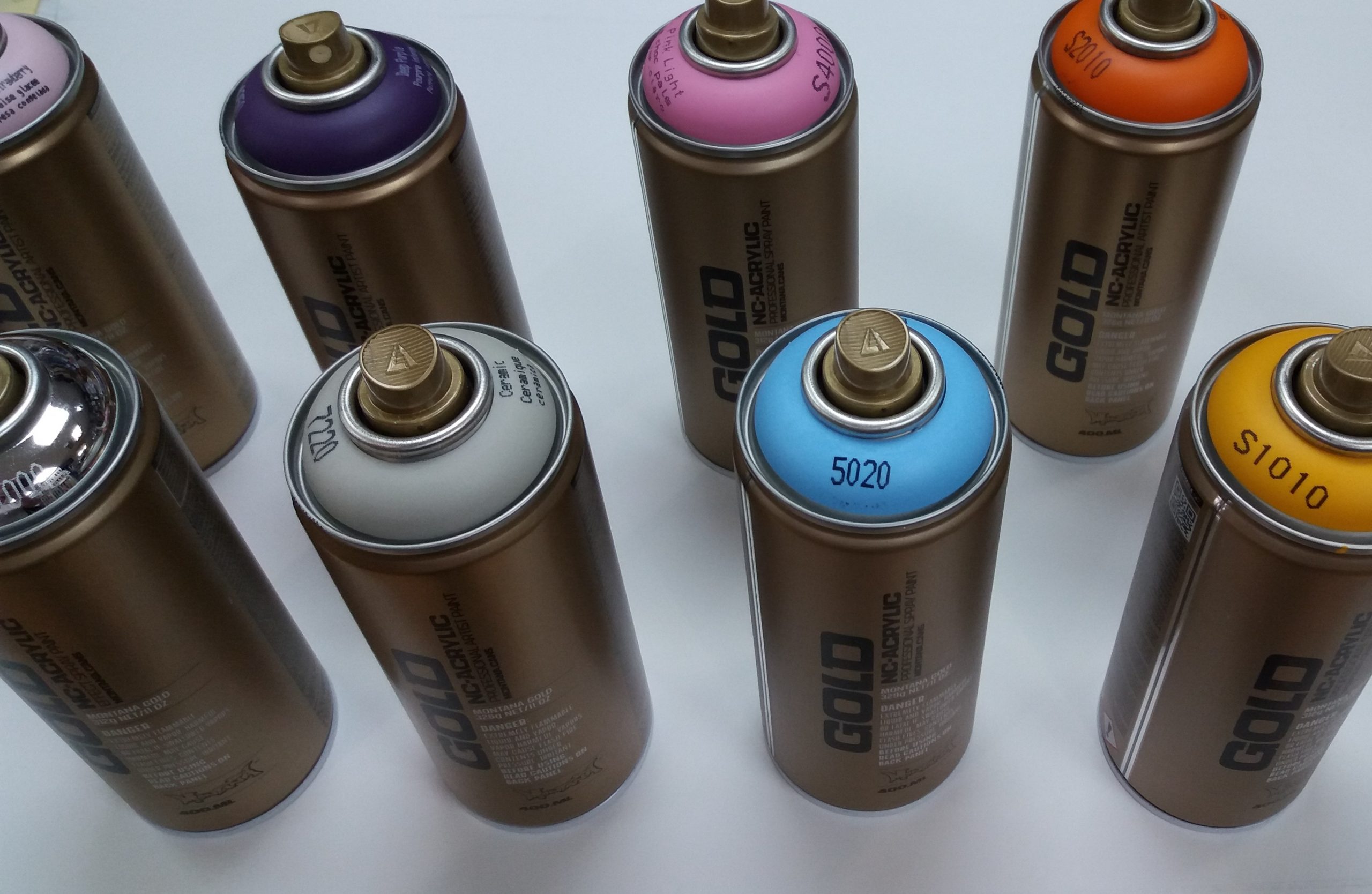 Spray Paint Cans and Colours